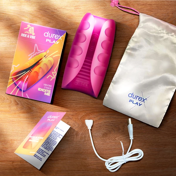 Durex Play Ride&amp;Vibe - Vibrující masturbátor s funkcí lízání