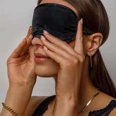 Crushious Satin Blindfold - Škraboška na oči, Černá