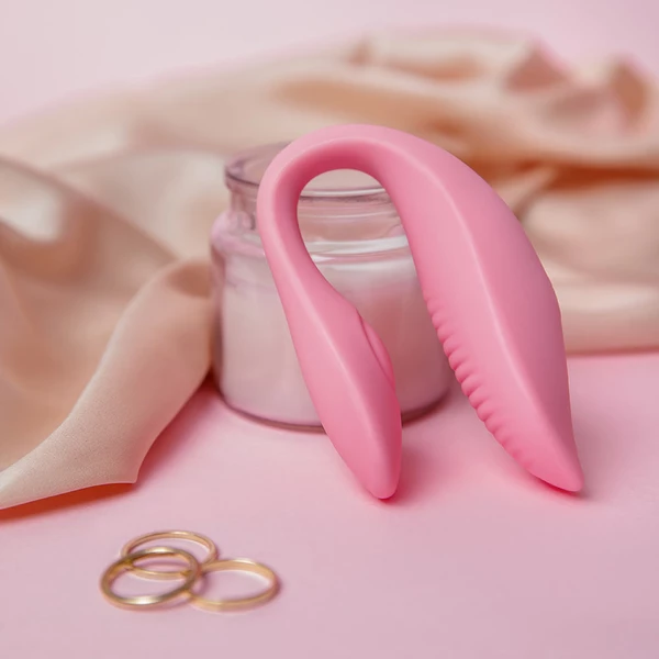 Erospace Sweet Play A7 - Vibrátor párů ve tvaru C ovládaný aplikací