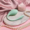 Satisfyer Smooth Petal - Vibrační vajíčko ovládané aplikací, Zelené