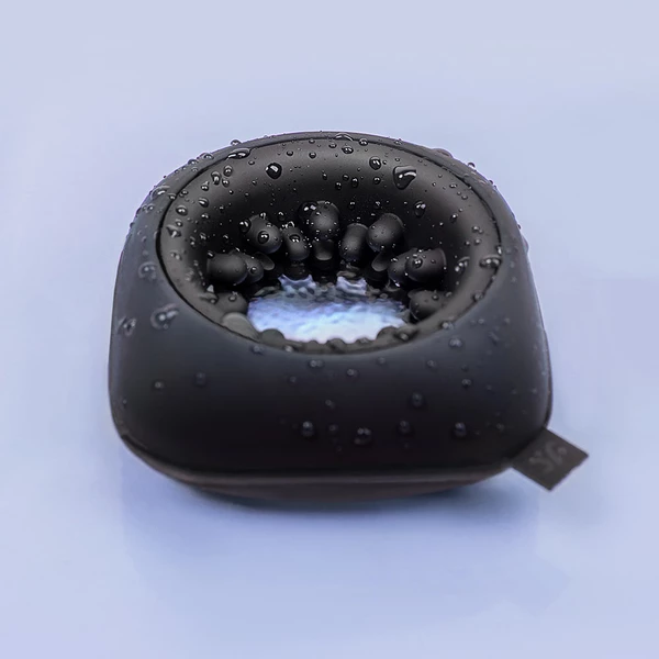 Satisfyer Ring Stroker - Kompaktní masturbátor s vibracemi