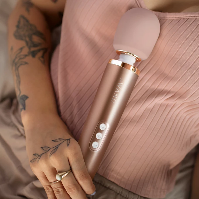 le WAND Plugin - Wand vibrátor, Rose gold