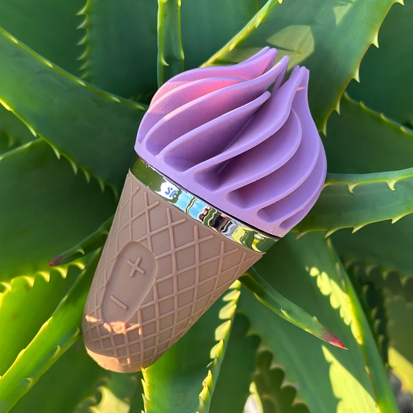 Satisfyer Sweet Treat Spinnator Pink  - Vibrátor na klitoris ve tvaru zmrzliny